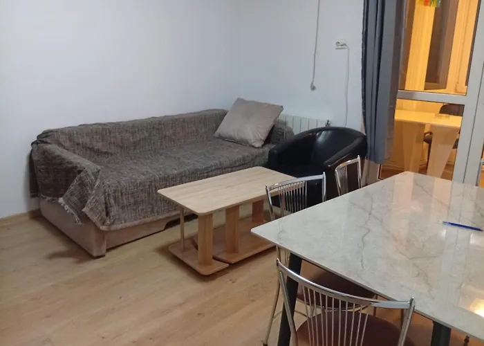 Economic Old Town Apartment Bukarest