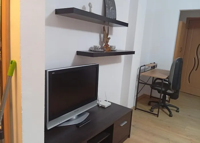 Economic Old Town Apartment *